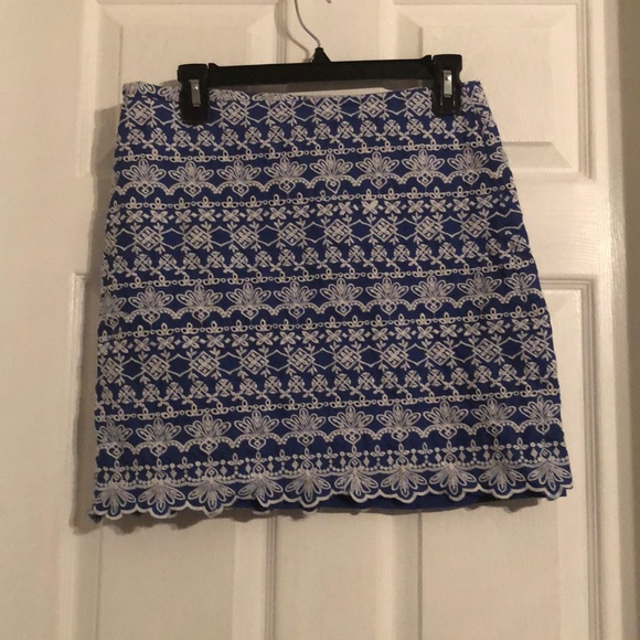 LOFT Dresses & Skirts - Embroidered mini skirt